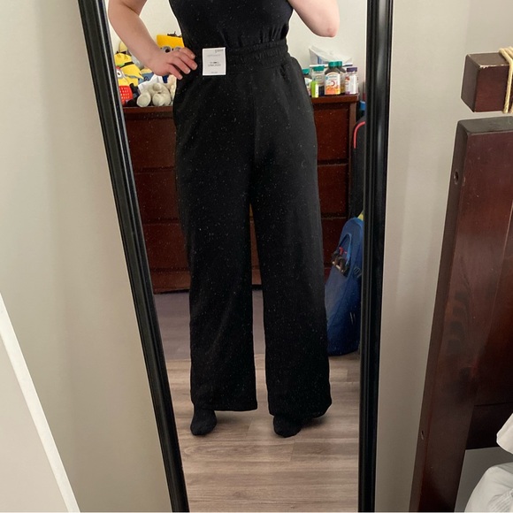 Wide-Leg Joggers - Picture 2 of 8